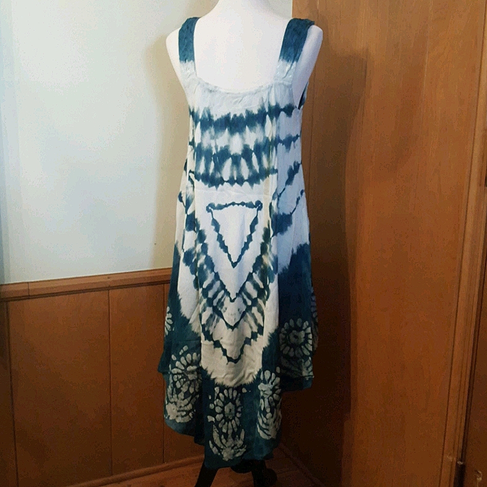 Dress - Picture 2 of 2